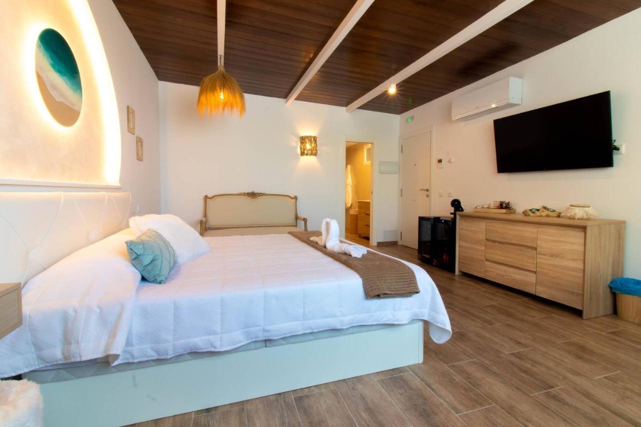 Room In Guest Room - Private Room In The Fishing Port Of Marbellac Extérieur photo